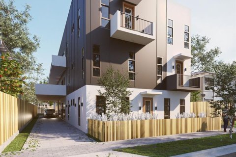 Propiedad comercial en Miami, Florida № 2145750