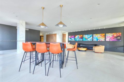 Condominio en alquiler en Miami Beach, Florida, 46.45 m2 № 1944225 - foto 11