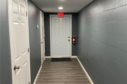 Immobilier commercial à louer à Panama City, Floride: 486.62 m2 № 1527002 - photo 5
