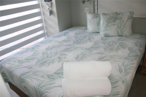 Condo in Key Largo, Florida, 2 bedrooms  № 1464853 - photo 15