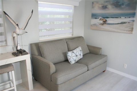 Condo in Key Largo, Florida, 2 bedrooms  № 1464853 - photo 11