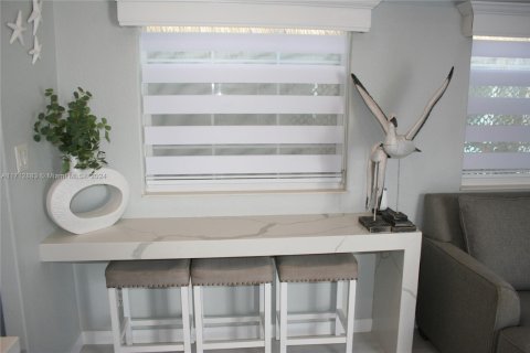 Condo in Key Largo, Florida, 2 bedrooms  № 1464853 - photo 12