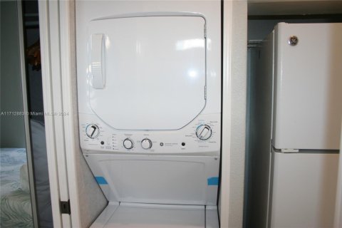 Condo in Key Largo, Florida, 2 bedrooms  № 1464853 - photo 9