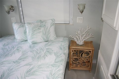 Condo in Key Largo, Florida, 2 bedrooms  № 1464853 - photo 16