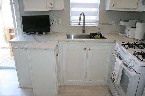 Condo in Key Largo, Florida, 2 bedrooms  № 1464853 - photo 6