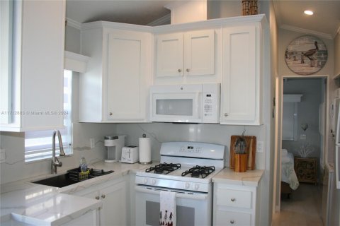 Condo in Key Largo, Florida, 2 bedrooms  № 1464853 - photo 5