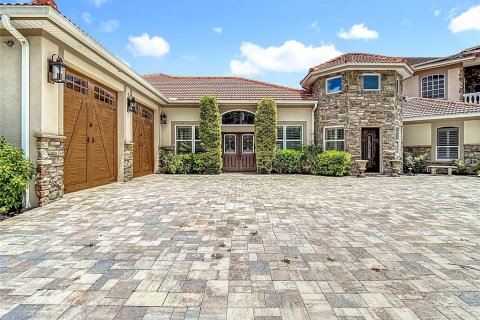 House in Odessa, Florida 5 bedrooms, 724.64 sq.m. № 1885841 - photo 23