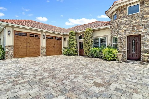 House in Odessa, Florida 5 bedrooms, 724.64 sq.m. № 1885841 - photo 22
