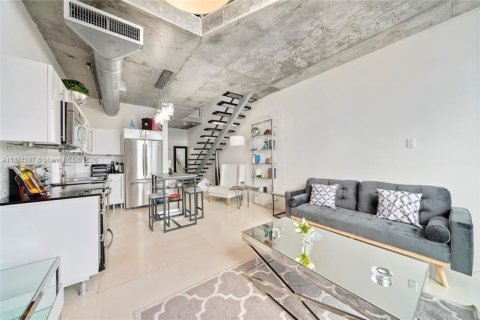 Condominio en venta en Miami, Florida, 1 dormitorio, 82.78 m2 № 1877654 - foto 5