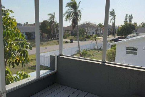 Villa ou maison à vendre à Palmetto, Floride: 2 chambres, 96.25 m2 № 2408561 - photo 5