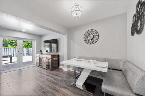 House in Sunrise, Florida 3 bedrooms № 1953895 - photo 29