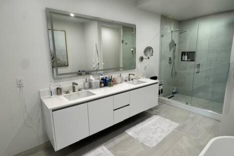 Condo in Lake Park, Florida, 2 bedrooms  № 2399637 - photo 22