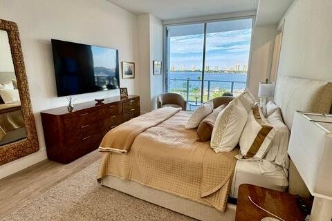 Condo in Lake Park, Florida, 2 bedrooms  № 2399637 - photo 17