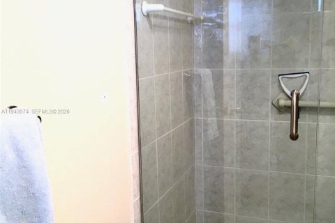 Condominio en alquiler en Pembroke Pines, Florida, 2 dormitorios, 108.7 m2 № 2059839 - foto 14