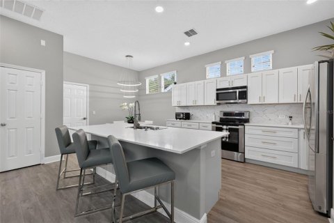 House in Celebration, Florida 3 bedrooms, 135.27 sq.m. № 2235420 - photo 8