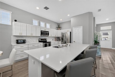 House in Celebration, Florida 3 bedrooms, 135.27 sq.m. № 2235420 - photo 7