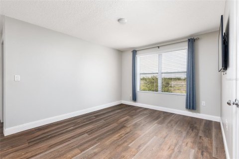 Villa ou maison à vendre à Kissimmee, Floride: 5 chambres, 248.42 m2 № 1717543 - photo 22