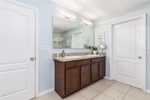 Villa ou maison à vendre à Kissimmee, Floride: 5 chambres, 248.42 m2 № 1717543 - photo 19