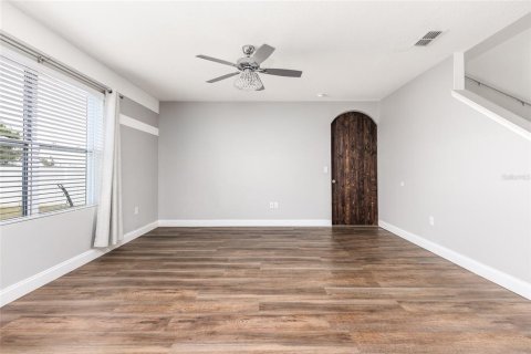 Villa ou maison à vendre à Kissimmee, Floride: 5 chambres, 248.42 m2 № 1717543 - photo 8