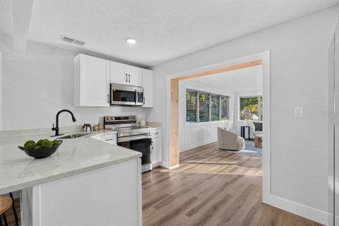 Casa en venta en Daytona Beach, Florida, 4 dormitorios, 137.03 m2 № 2423719 - foto 13
