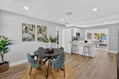 Casa en venta en Daytona Beach, Florida, 4 dormitorios, 137.03 m2 № 2423719 - foto 10