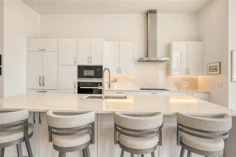 Condo in Sarasota, Florida, 2 bedrooms № 2155696 - photo 13