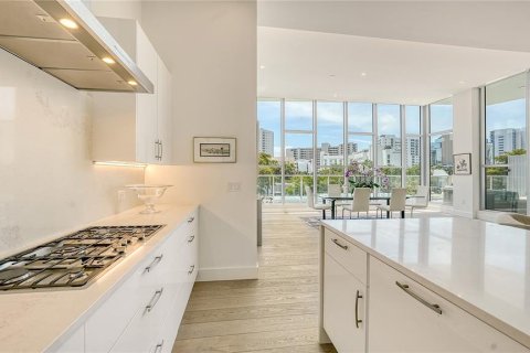 Condo in Sarasota, Florida, 2 bedrooms № 2155696 - photo 17
