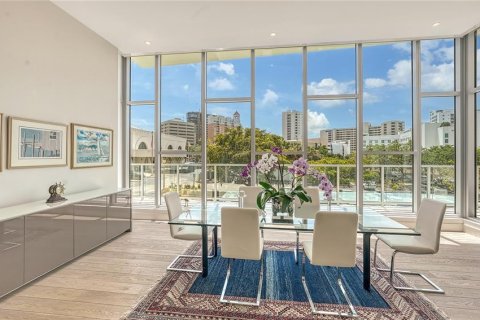 Condo in Sarasota, Florida, 2 bedrooms № 2155696 - photo 5