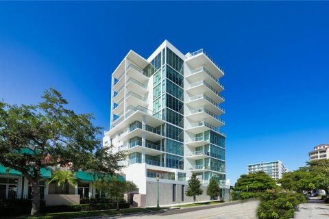 Condo in Sarasota, Florida, 2 bedrooms № 2155696