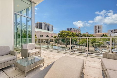 Condo in Sarasota, Florida, 2 bedrooms № 2155696 - photo 9