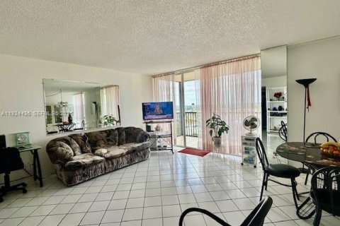 Купить кондоминиум в Авентура, Флорида 1 спальня, 96.43м2, № 1984390 - фото 30