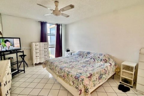 Купить кондоминиум в Авентура, Флорида 1 спальня, 96.43м2, № 1984390 - фото 23