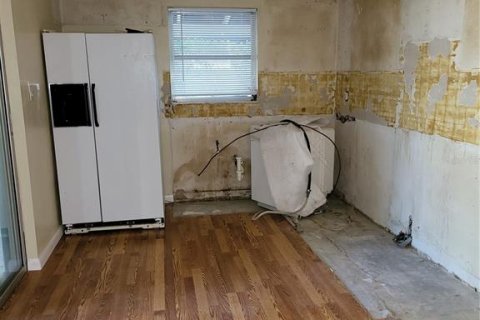 Casa en venta en Port Richey, Florida, 3 dormitorios, 103.12 m2 № 1848105 - foto 7