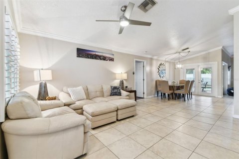 Casa en venta en Palm Harbor, Florida, 3 dormitorios, 161.46 m2 № 1916320 - foto 13