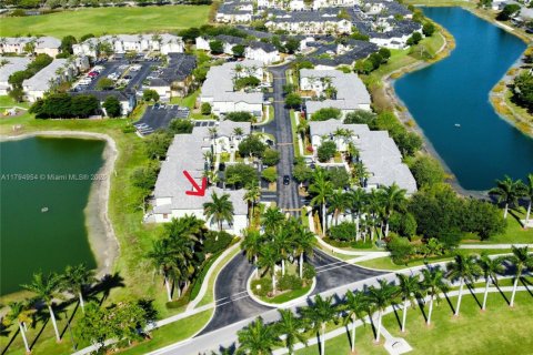 Townhouse in Homestead, Florida 3 bedrooms, 141.49 sq.m. № 1712396 - photo 3