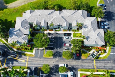 Townhouse in Homestead, Florida 3 bedrooms, 141.49 sq.m. № 1712396 - photo 7