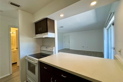 Condo in Sarasota, Florida, 3 rooms  № 1580468 - photo 16