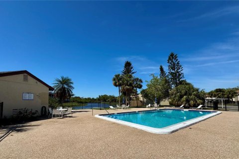 Condo in Sarasota, Florida, 3 rooms  № 1580468 - photo 24