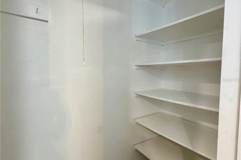 Condo in Sarasota, Florida, 3 rooms  № 1580468 - photo 14