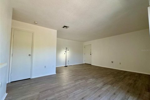 Condo in Sarasota, Florida, 3 rooms  № 1580468 - photo 10