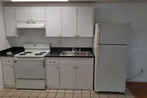 Immobilier commercial à vendre à Holiday, Floride: 4 chambres, 183.2 m2 № 1910794 - photo 6