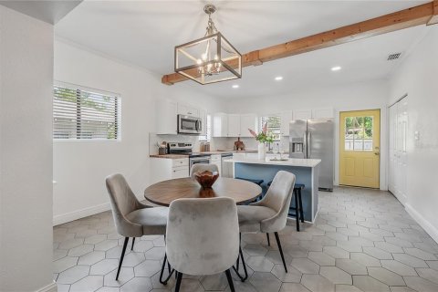 Casa en venta en Tampa, Florida, 2 dormitorios, 108.7 m2 № 1644783 - foto 15