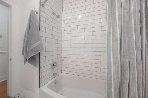 Casa en venta en Tampa, Florida, 2 dormitorios, 108.7 m2 № 1644783 - foto 28
