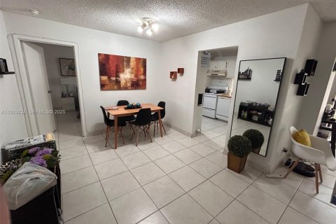 Condominio en alquiler en Sunny Isles Beach, Florida, 1 dormitorio, 71.26 m2 № 1987572 - foto 5