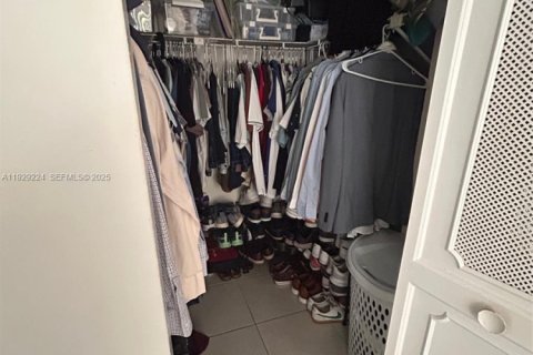 Condominio en alquiler en Sunny Isles Beach, Florida, 1 dormitorio, 71.26 m2 № 1987572 - foto 7