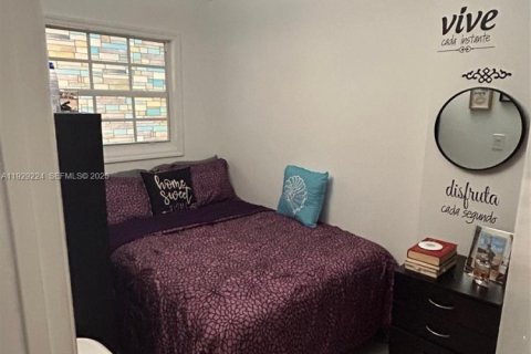 Condominio en alquiler en Sunny Isles Beach, Florida, 1 dormitorio, 71.26 m2 № 1987572 - foto 1