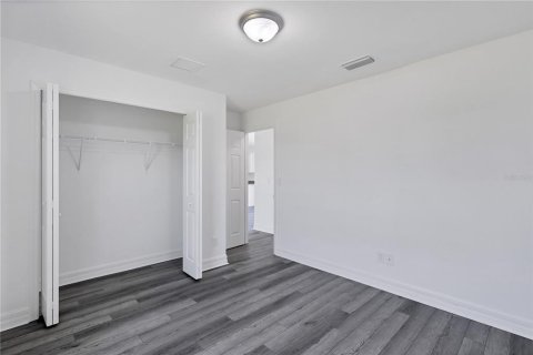 Casa en venta en Cape Coral, Florida, 3 dormitorios, 118.17 m2 № 1719410 - foto 17