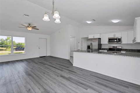 Casa en venta en Cape Coral, Florida, 3 dormitorios, 118.17 m2 № 1719410 - foto 15