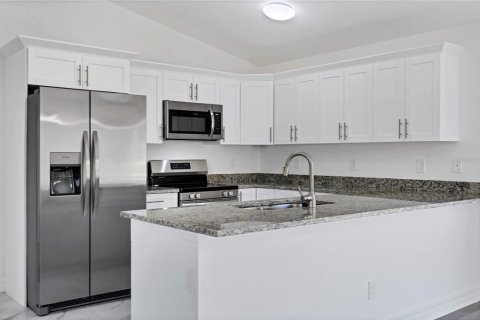Casa en venta en Cape Coral, Florida, 3 dormitorios, 118.17 m2 № 1719410 - foto 14
