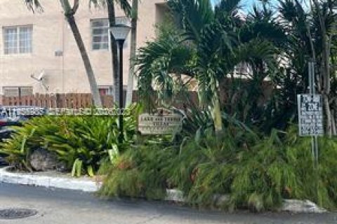 Condo à Miami, Floride, 3 chambres  № 2019760